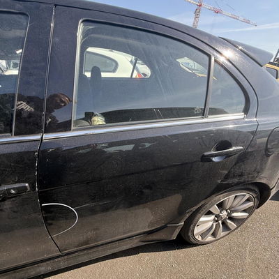 Porte battante arrière gauche Mitsubishi LANCER VIII Sportback (CX_A) 2.0 di-d (cx8a) (2008)