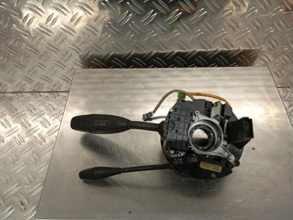 Interrupteur commande de frein a main Mercedes-benz SPRINTER 3,5-t Camionnette (B906) 313 cdi (906.631, 906.633, 906.635, 906.637) (2009)