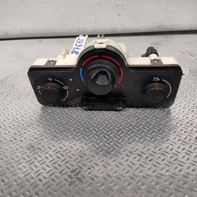 Commande de chauffage Renault CLIO III (BR0-1, CR0-1) 1.5 dci (br17, cr17) (2005-2012) 5 portes