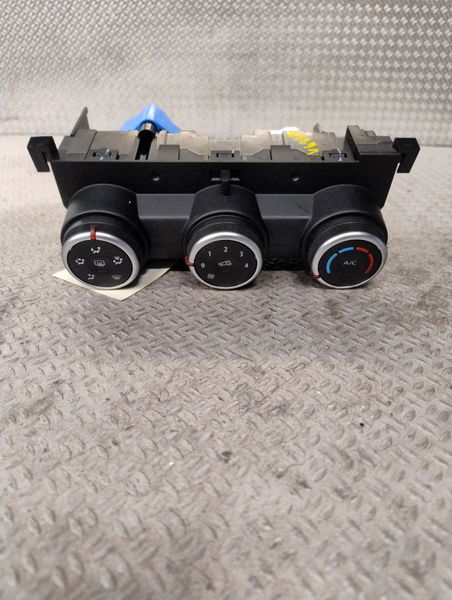 Commande de chauffage RENAULT TRAFIC 3  TRAFIC 3 LONG PHASE 1