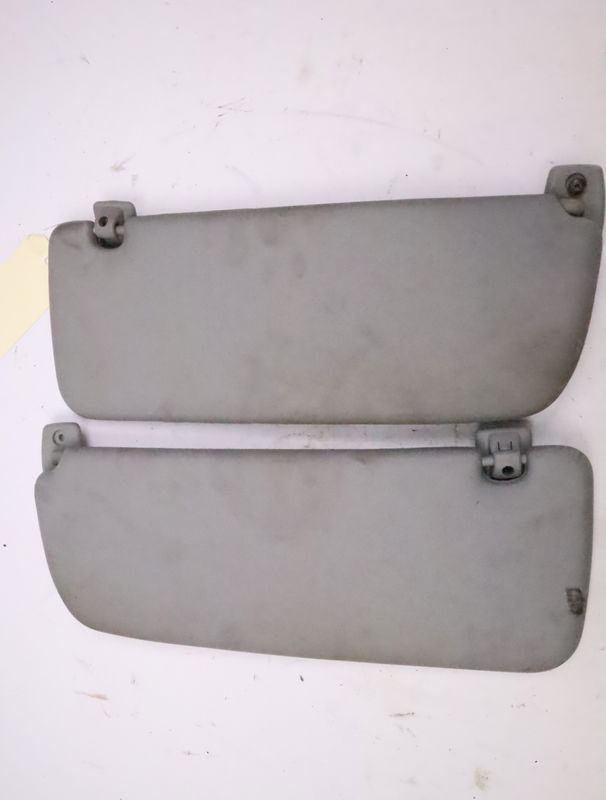 Pare-soleil droit Peugeot 306 (7B, N3, N5) 1.9 sld (1994-2001)