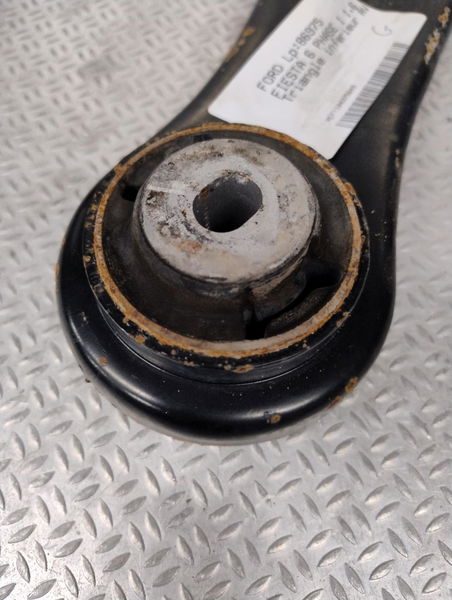 Triangle inf avg Ford FIESTA VI (CB1, CCN) 1.6 tdci (2008-2012)
