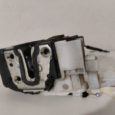 Serrure porte avd Kia CEE'D 3-5 portes (ED) 1.6 crdi 90 (2006-2012)