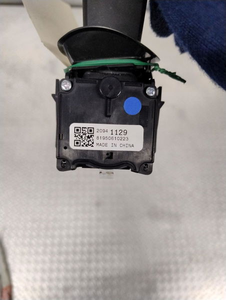 Commande eclairage Opel CORSA E (X15) 1.4 (08, 68) (2014)
