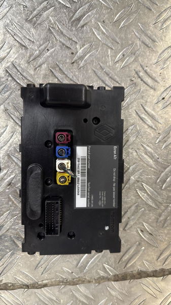 Autoradio Renault LAGUNA III Grandtour (KT0-1) 2.0 dci (kt07, kt0j, kt14, kt1a, kt1s) (2007-2015)