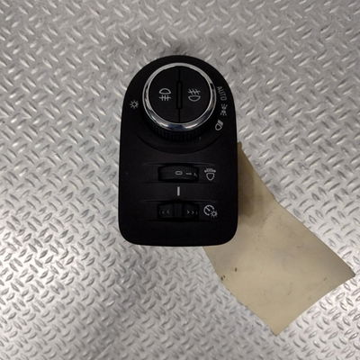 Interrupteur commande de phares Opel ASTRA K (B16) 1.0 turbo (68) (2015)