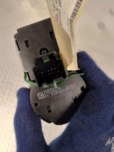 Interrupteur commande de phares Opel ASTRA K (B16) 1.0 turbo (68) (2015)