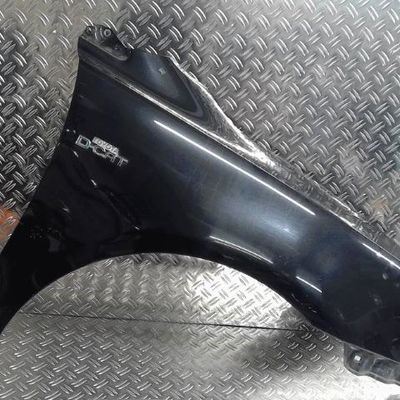 Aile avant droite Toyota AVENSIS Break (_T25_) 2.2 d-cat (adt251_) (2005-2008)