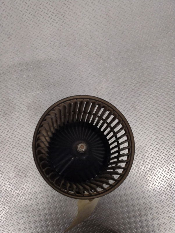 Moteur ventilateur chauffage Nissan PULSAR 3-5 portes (C13) 1.5 dci (2014)