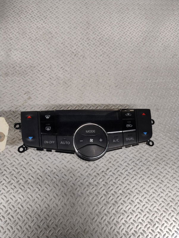Commande de chauffage Nissan PULSAR 3-5 portes (C13) 1.5 dci (2014)