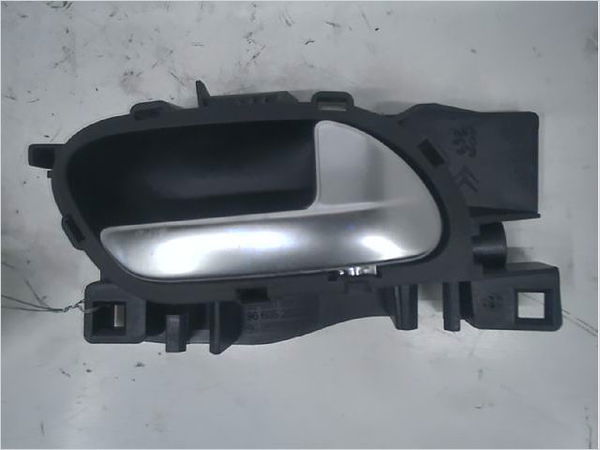 Poignee int porte avd Citroën DS4 (NX_) 1.6 thp 160 (2012-2015)
