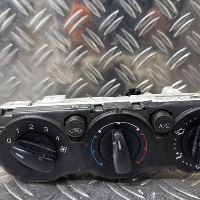Commande de chauffage Ford FOCUS C-MAX (DM2) 1.6 tdci (2003-2007)