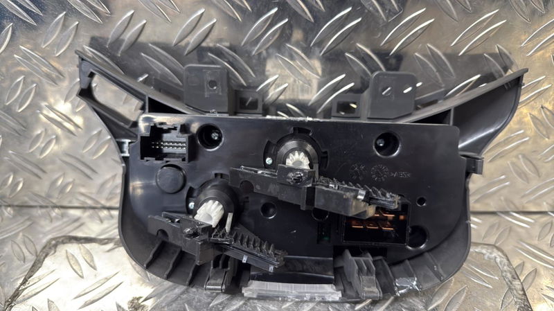 Commande de chauffage Chevrolet SPARK (M300) 1.0 (2010) 5 portes