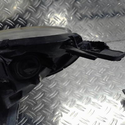 Phare droit Peugeot 407 SW (6E_) 2.0 hdi 135 (2004-2010)