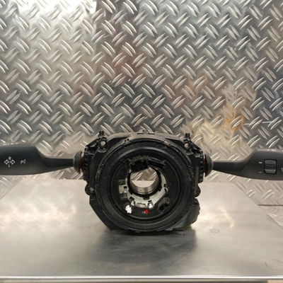 Interrupteur commande de frein a main Bmw 1 (F20) 118 d xdrive (2013-2015)