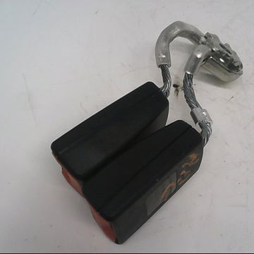 Ancrage ceinture arrière gauche Seat LEON (1P1) 1.6 tdi (2010-2012)