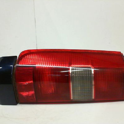 Feu arrière gauche Volvo V70 I (875, 876) 2.4 (1995-2000)