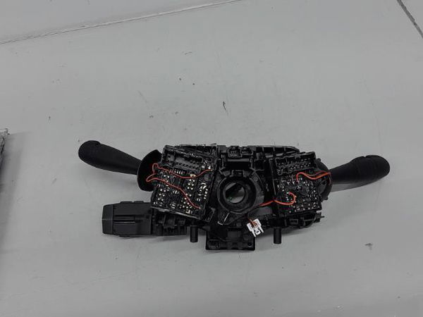 Interrupteur commande de frein a main Dacia SANDERO II 1.0 sce 75 (b8jc, b8jd) (2016)