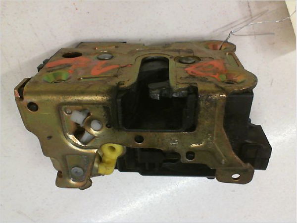Serrure porte avd Renault MASTER II Autobus-Autocar (JD) 2.2 dci 90 (2000)