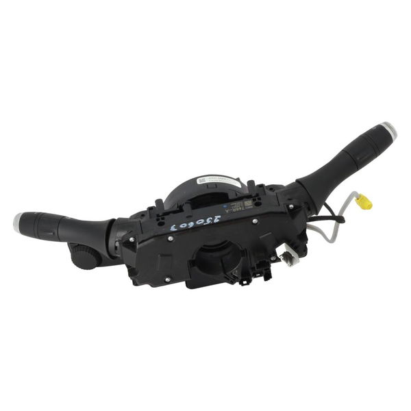 Interrupteur commande de frein a main Renault CLIO V (B7_) 1.5 blue dci 85 (b7ag) (2019) 5 portes