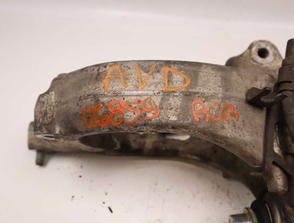 Support triangle inferieur avd Renault MEGANE III Coupé (DZ0-1_) 2.0 tce (dz1n) (2009)