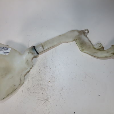 Reservoir lave-glace avant Peugeot 2008 I (CU_) 1.2 thp 130 - puretech 130 (2015)