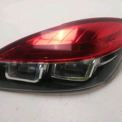 Feu arrière droit Renault MEGANE III Coupé (DZ0-1_) 1.5 dci (dz09, dz0d, dz1f, dz1g, dz14, dz29) (2009-2015) 3 portes