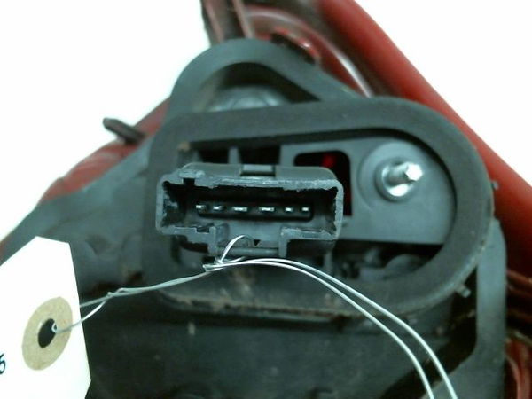 Feu arrière gauche Peugeot 207 SW (WK_) 1.6 hdi (2007-2012) 5 portes