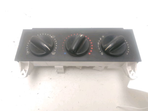 Commande de chauffage Renault KANGOO Express (FC0-1_) D 65 1.9 (fc0e, fc02, fc0j, fc0n) (1997) 4 portes