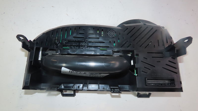 Bloc compteurs Renault TWINGO II (CN0_) 1.2 16v (cn0k, cn0v) (2007) 3 portes