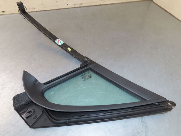 Glace av custode g Citroën C3 III (SX) 1.2 puretech 82 (2018) 5 portes