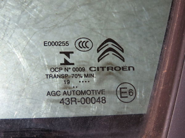 Glace av custode g Citroën C3 III (SX) 1.2 puretech 82 (2018) 5 portes