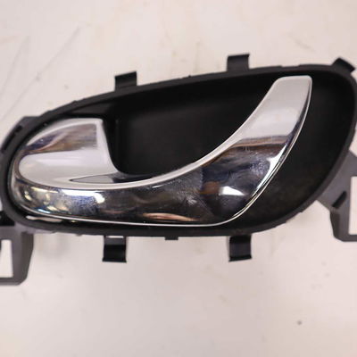 Poignee int porte avg Nissan QASHQAI II SUV (J11, J11_) 1.2 dig-t (2013)