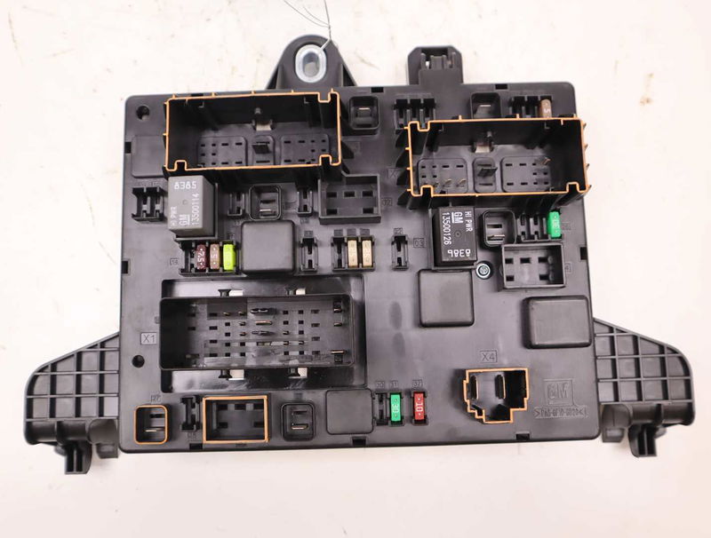 Platine fusible ar Opel ASTRA J (P10) 1.7 cdti (68) (2009-2015)