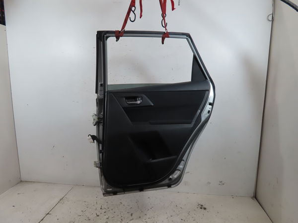 Porte arrière droite Toyota AURIS (_E18_) 1.2 (nre185_) (2015-2018)