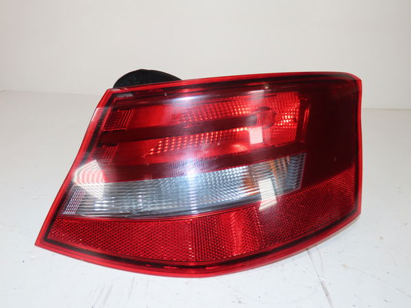 Feu arrière droit Audi A3 (8V1, 8VK) 1.6 tdi (2013-2017)