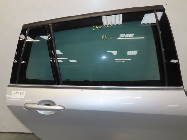 Porte arrière droite Renault LAGUNA III (BT0-1) 2.0 dci (bt01, bt08, bt09, bt0e, bt0k, bt12, bt1c, bt1d,... (2007-2015) 5 portes