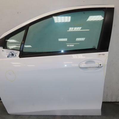 Porte avant gauche Toyota YARIS (_P13_) 1.4 d (nlp130_) (2011)