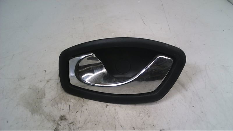 Poignee int porte arg Renault CAPTUR I (J5_, H5_) 1.2 tce 120 (2013)