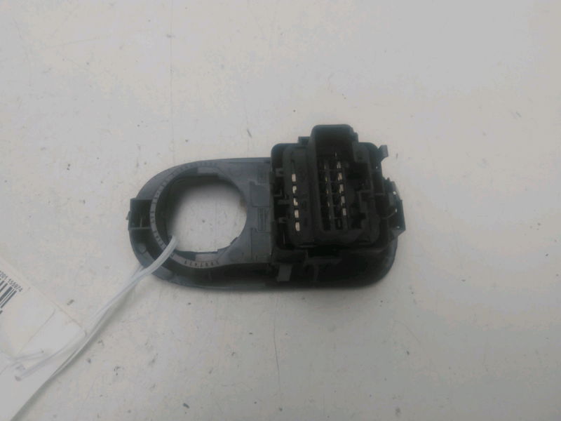 Commande lève-glace porte avant gauche Renault KANGOO BE BOP (KW0-1_) 1.5 dci (2009)
