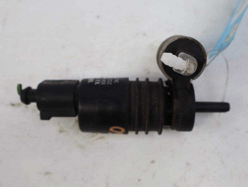 Pompe lave-glace avant Volkswagen GOLF VI (5K1) 2.0 tdi 4motion (2009-2012)