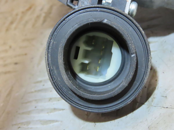 Mecanismemoteur leve-glace avg Suzuki SWIFT III (MZ, EZ) 1.3 (rs 413) (2005)