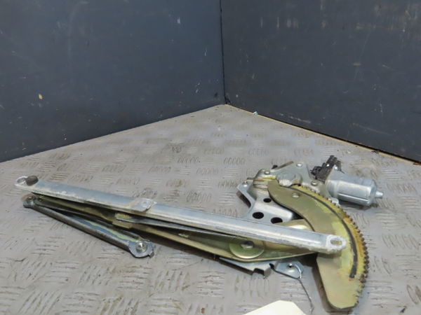Mecanismemoteur leve-glace avg Suzuki SWIFT III (MZ, EZ) 1.3 (rs 413) (2005)