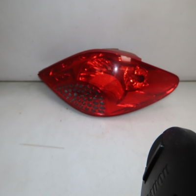 Feu arrière droit Peugeot 207-207 (WA_, WC_) 1.6 hdi (2006-2013) 5 portes