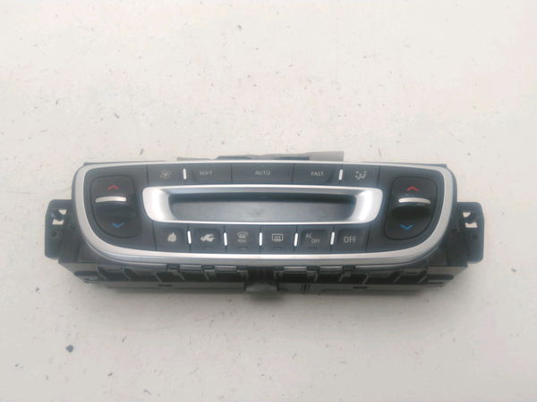 Commande de chauffage Renault MEGANE III 3-5 portes (BZ0-1_, B3_) 1.6 dci (bz00, bz12, bz13) (2011-2015) 5 portes