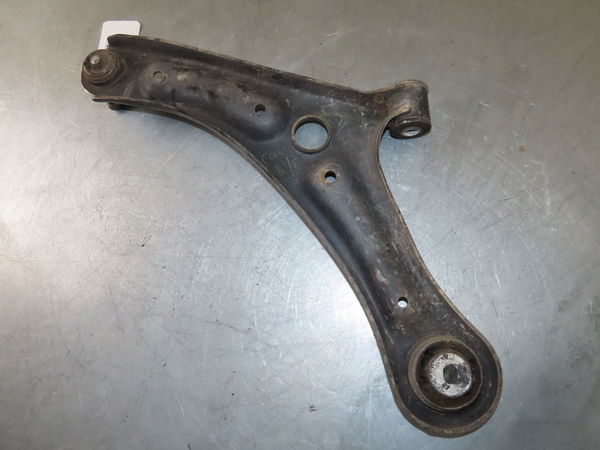 Triangle inf avd Ford ECOSPORT 1.5 tdci (2013)