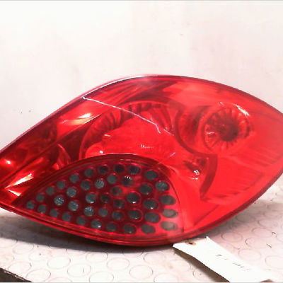 Feu arrière droit Peugeot 207-207 (WA_, WC_) 1.4 16v (2006-2013) 3 portes