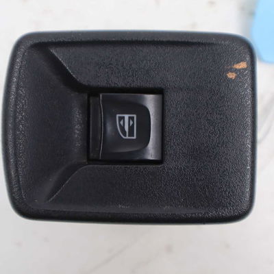 Commande lève-glace porte avant droite Dacia LODGY (JS_) 1.2 tce (jsay, jsm0) (2012)