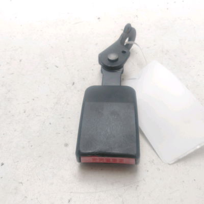 Ancrage ceinture arrière gauche Renault MEGANE III Grandtour (KZ0-1) 1.5 dci (kz09, kz0d, kz1g, kz29, kz14, kz1w, kz10, kz1f,... (2009) 5 portes