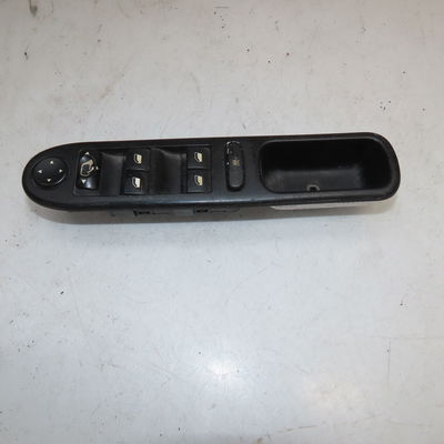 Commande lève-glace porte avant gauche Peugeot 307 SW (3H) 2.0 hdi 110 (2002-2009)
